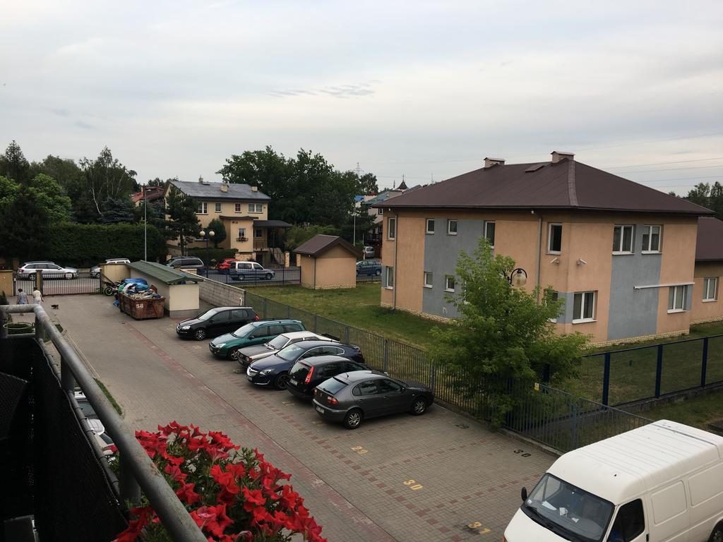 Apartament W Wesolej Warschau Buitenkant foto